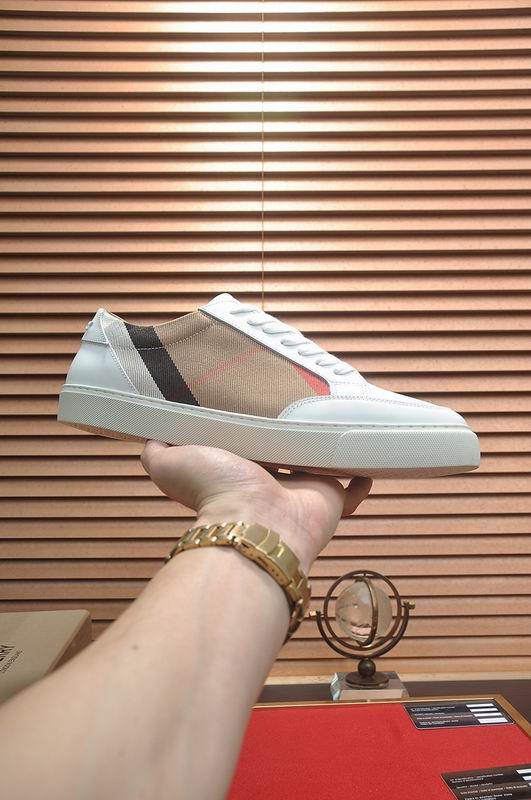 Burberry sz38-44 hnq0112